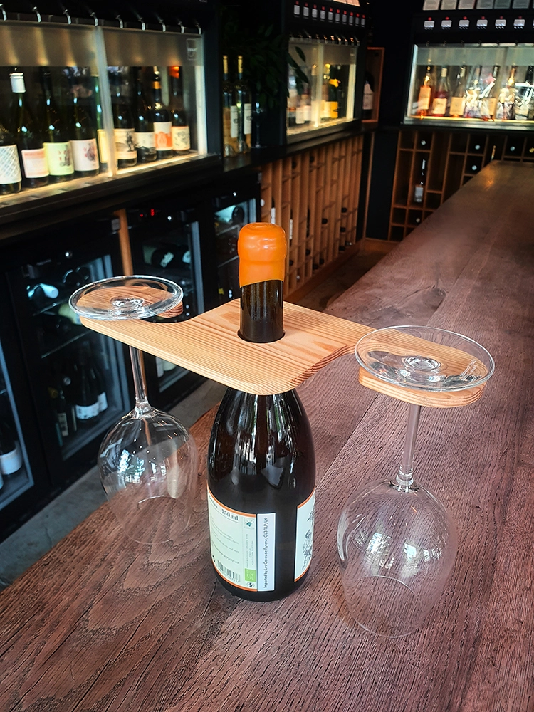 Wine glass holder presentation.